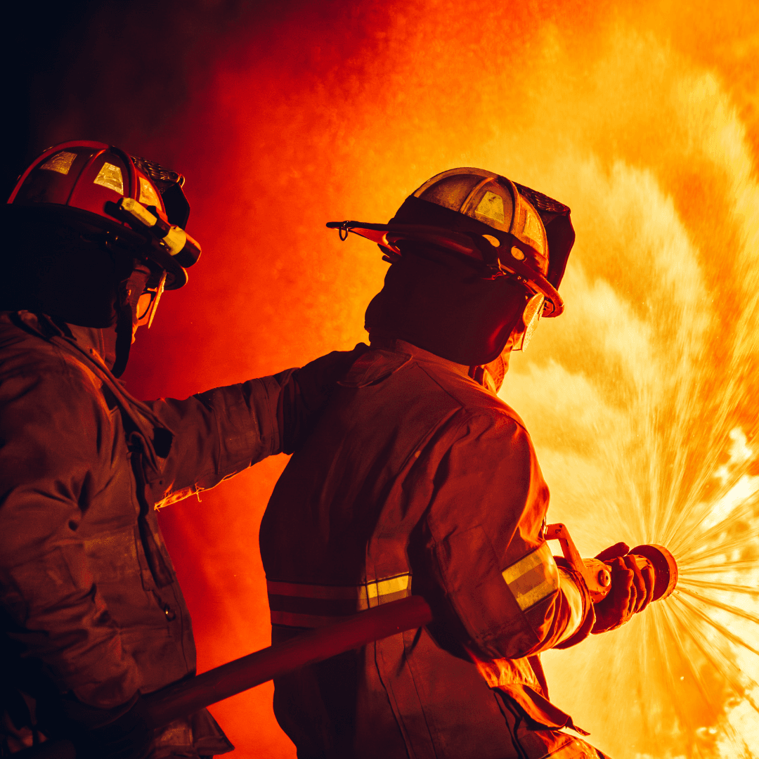 Ventajas del uso de espuma vs agua en incendios